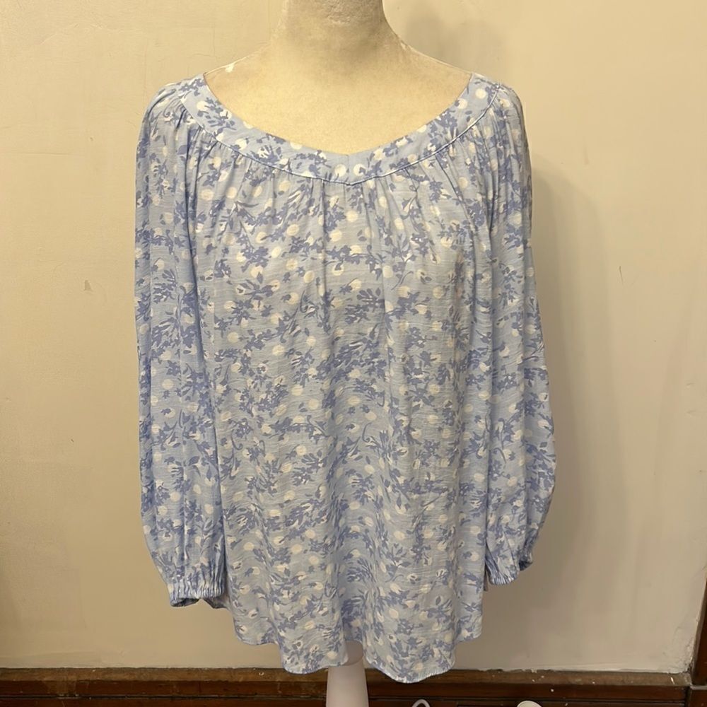 LC Lauren Conrad blue white floral long sleeve blouse Size S EUC